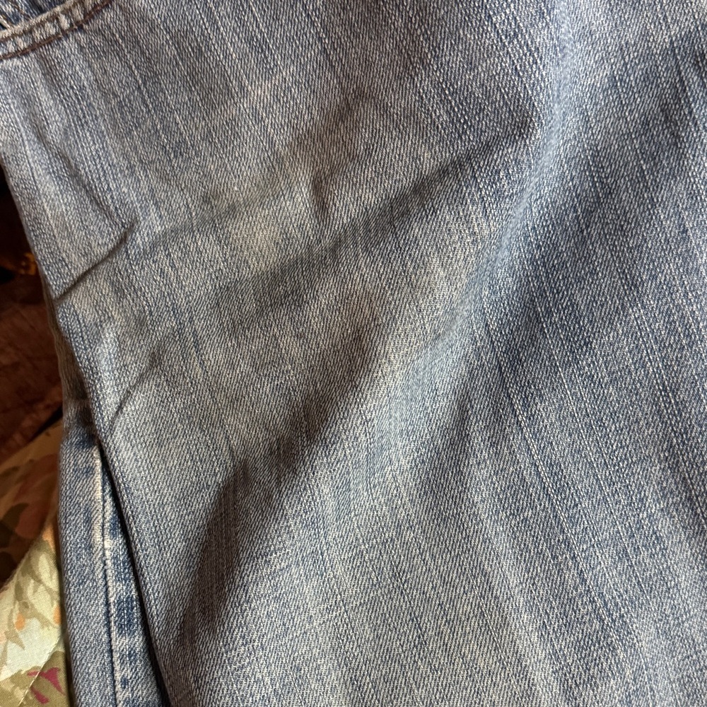 Levi's Classic Blue Jeans - Picture 5 of 7